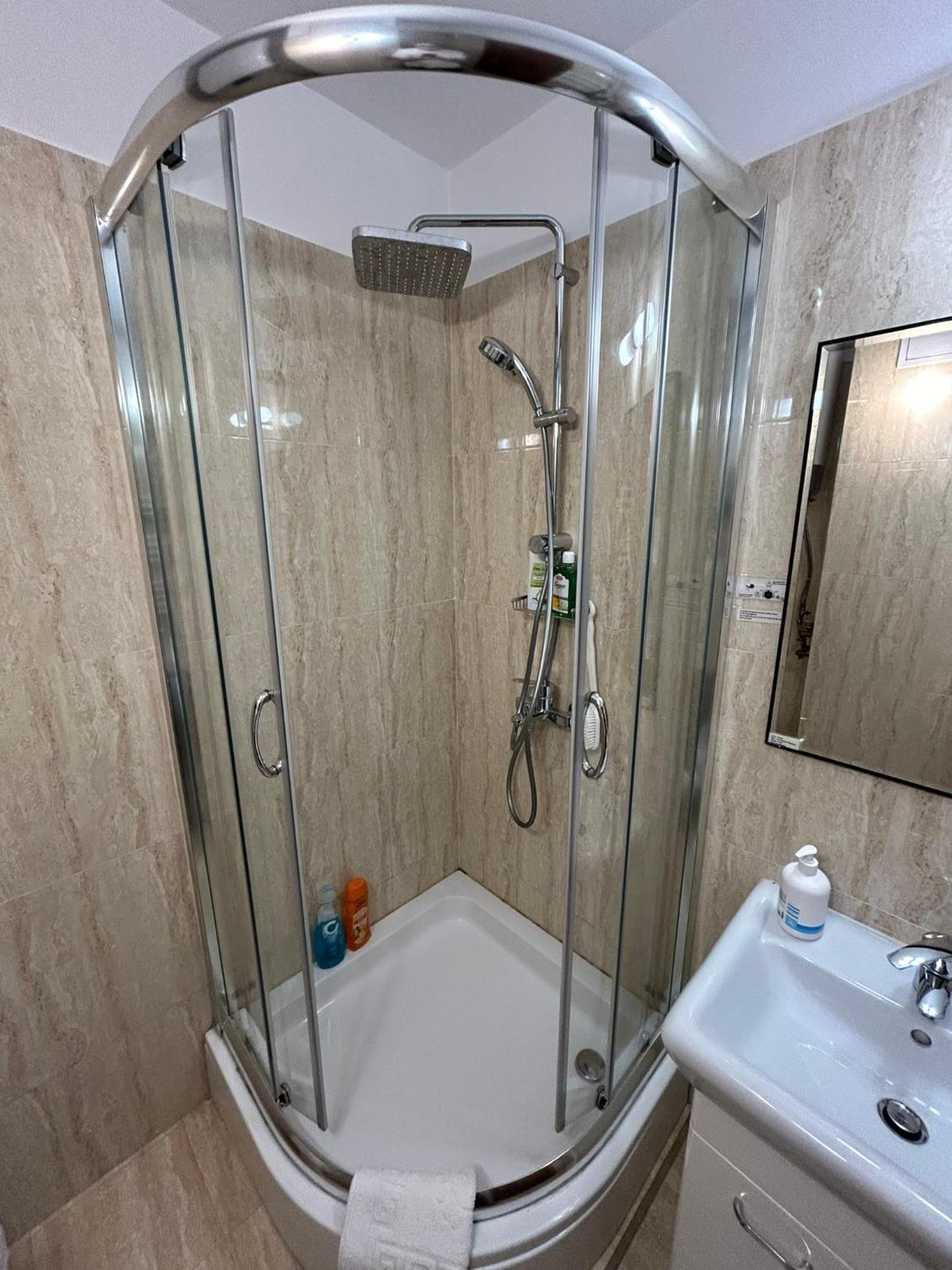 Apart. Premium Ultracentral, 3 Camere Loc Parcare. Ploieşti Exterior foto